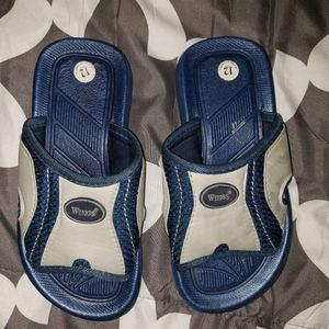 Kids flip flops